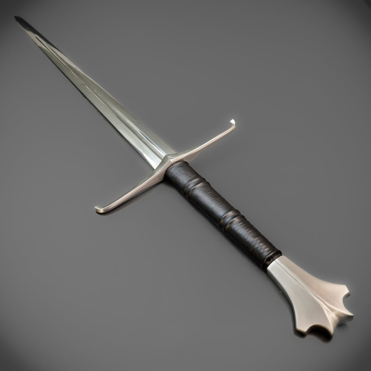 Damascus English Longsword