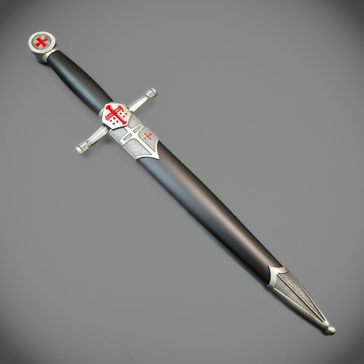 Templar Helm Dagger