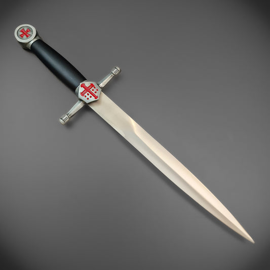 Templar Helm Dagger