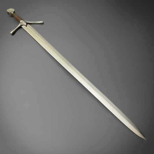 Halflang Broadsword