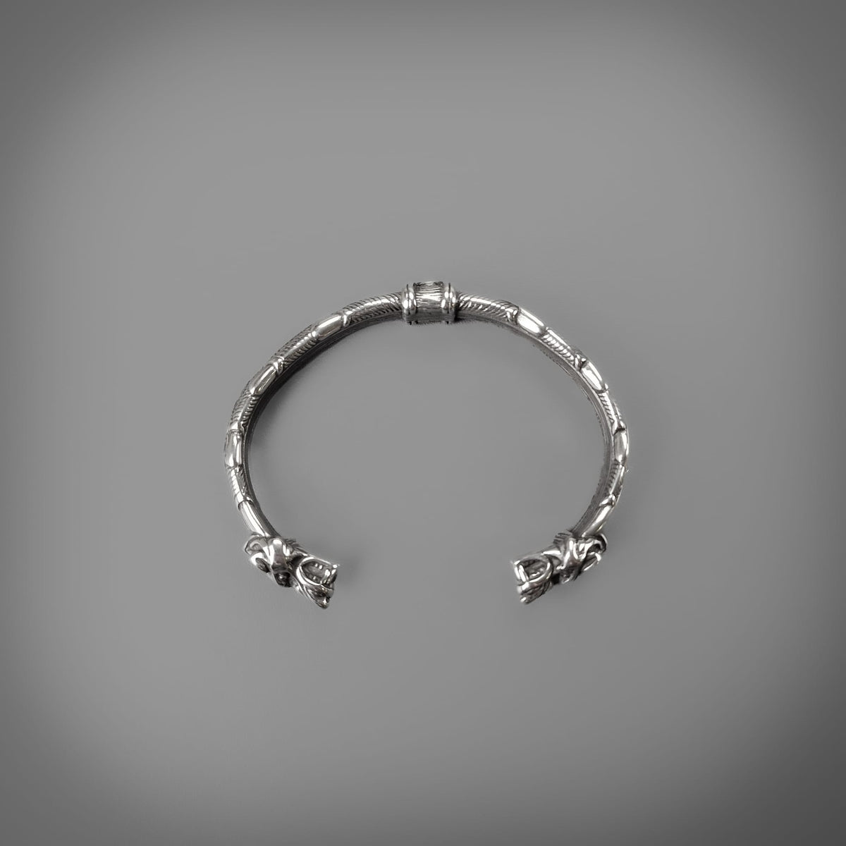 Wolf Cuff