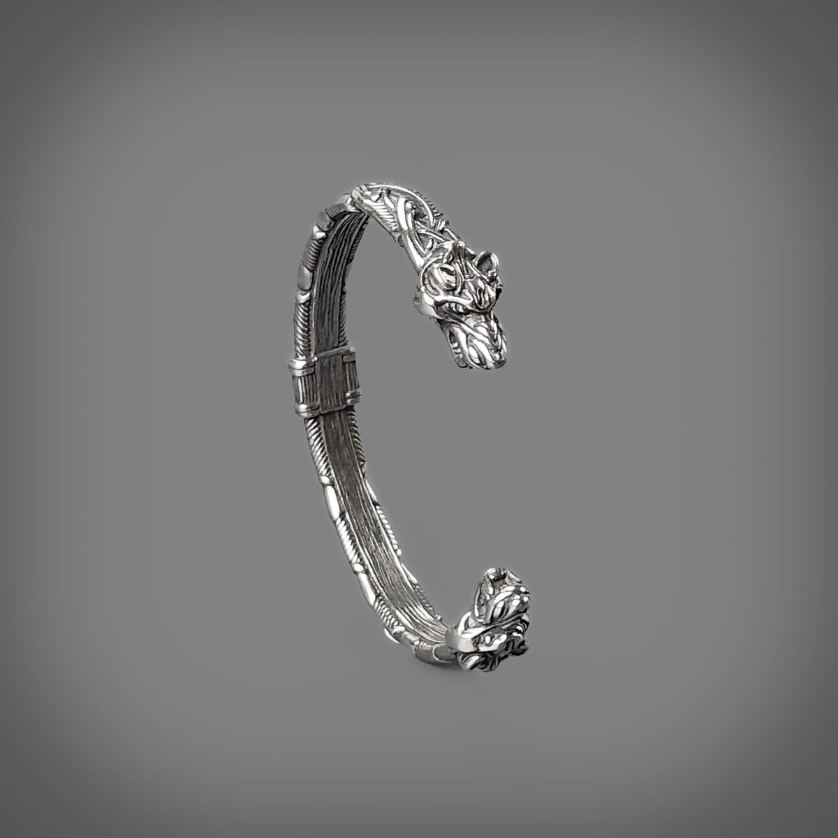 Wolf Cuff