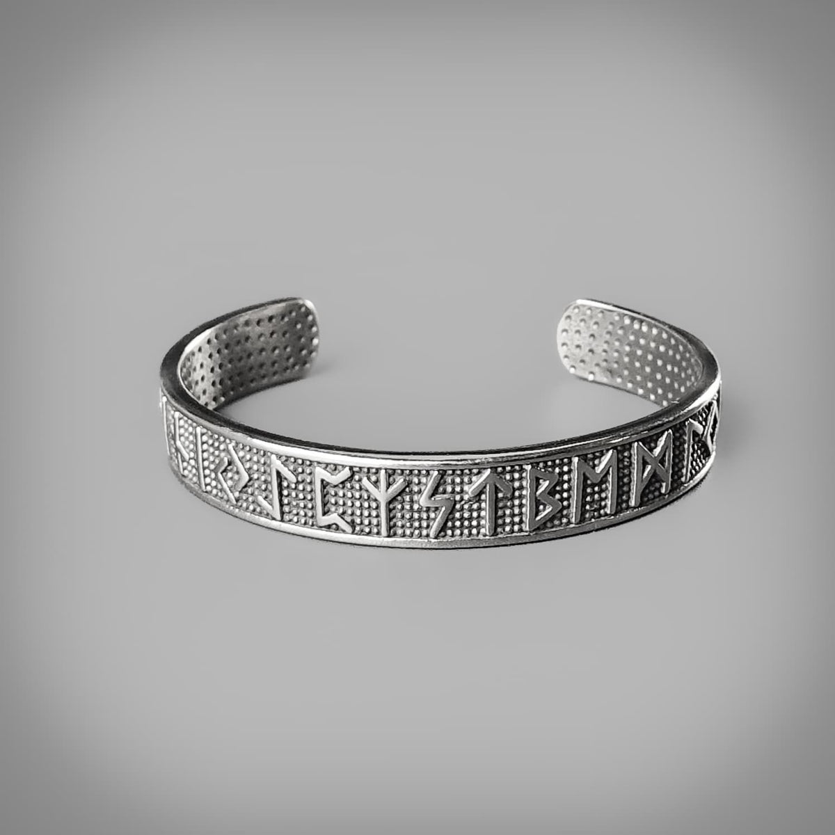 Wide Runed Cuff