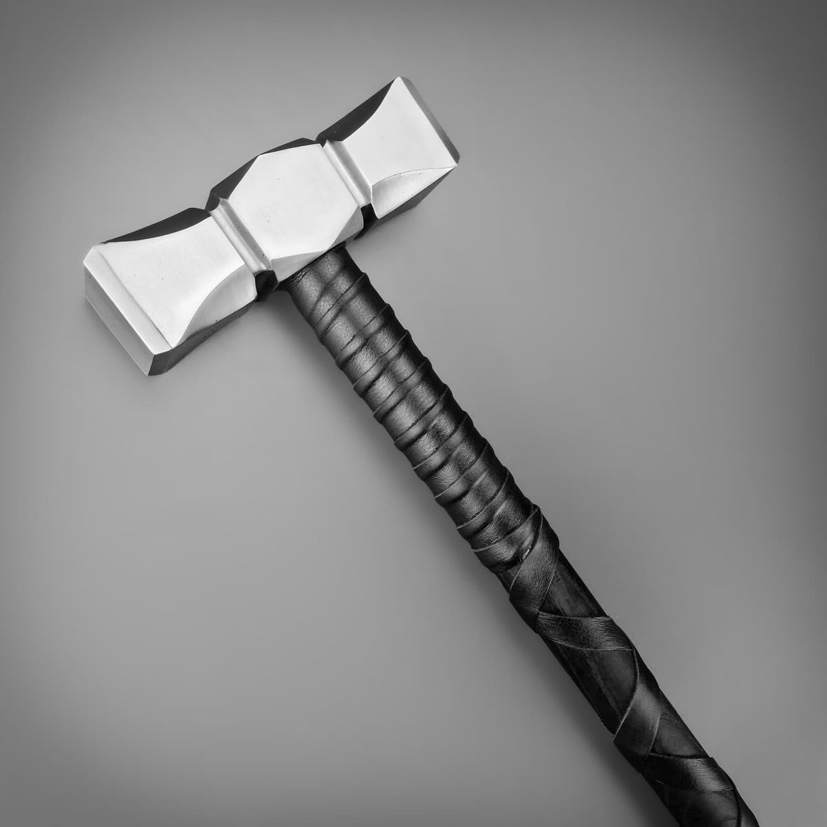 Black Colossal Warhammer!