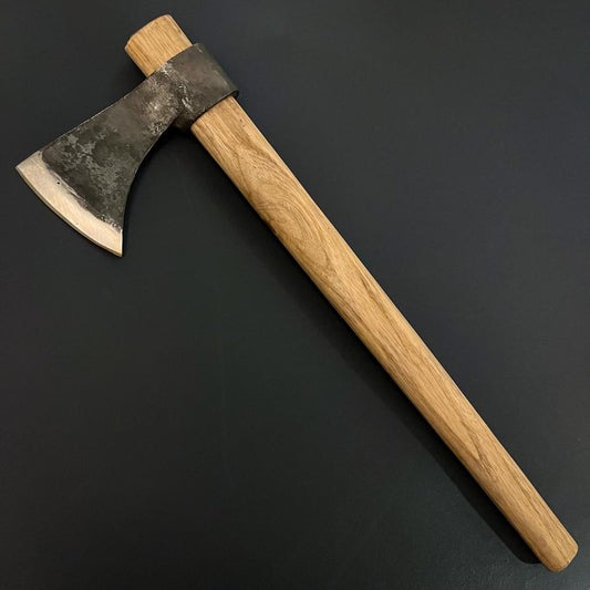 Hawk Thrower – Tomahawk Style Throwing Axe